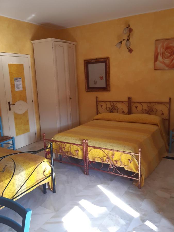 Bed and Breakfast Moonaurora Gallipoli Esterno foto